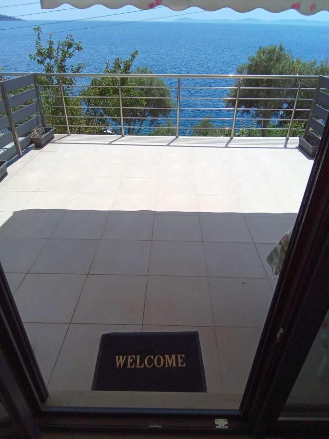 Villa Ζωη Στο Κυμα- Life On The Wave à Neos Marmaras Extérieur photo
